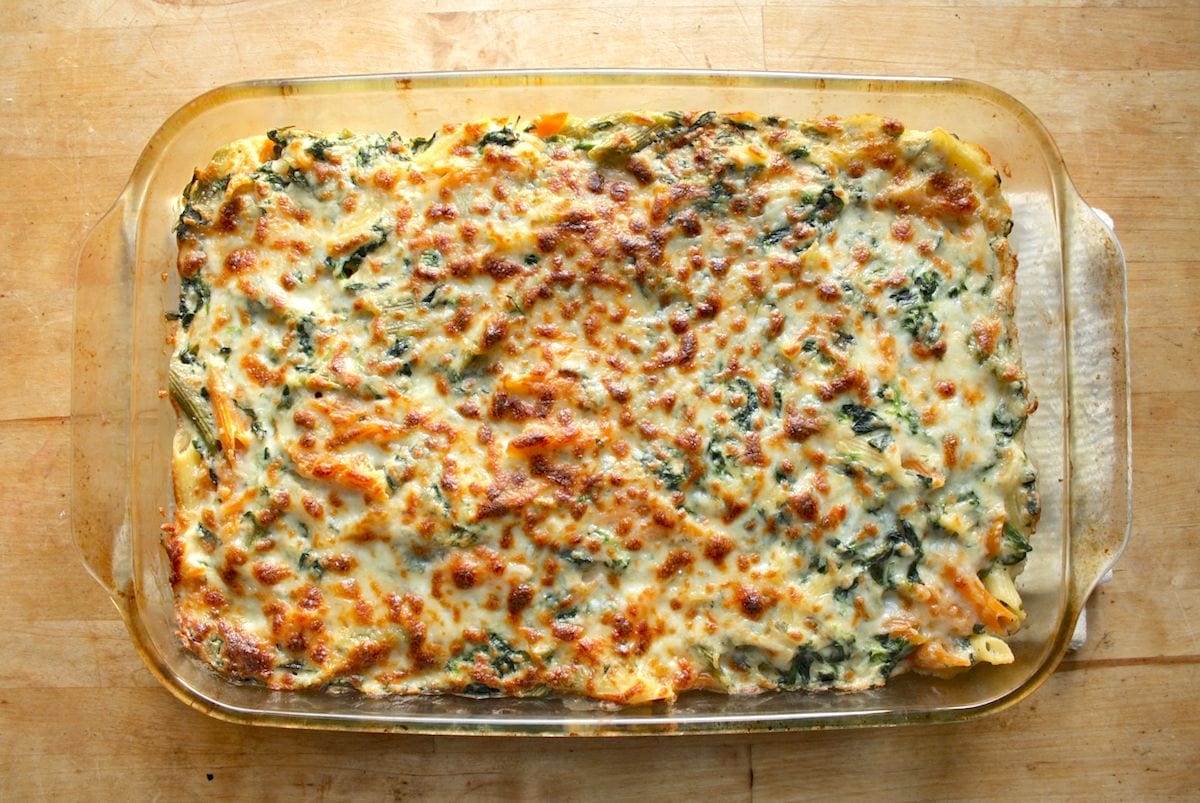 Cheesy Spinach Pasta | The Hungry Hutch