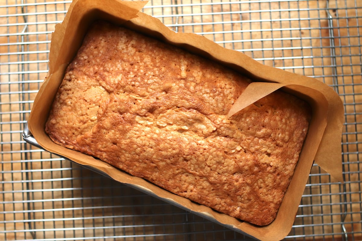 Lemon Sour Cream Pound Cake Recipe The Hungry Hutch