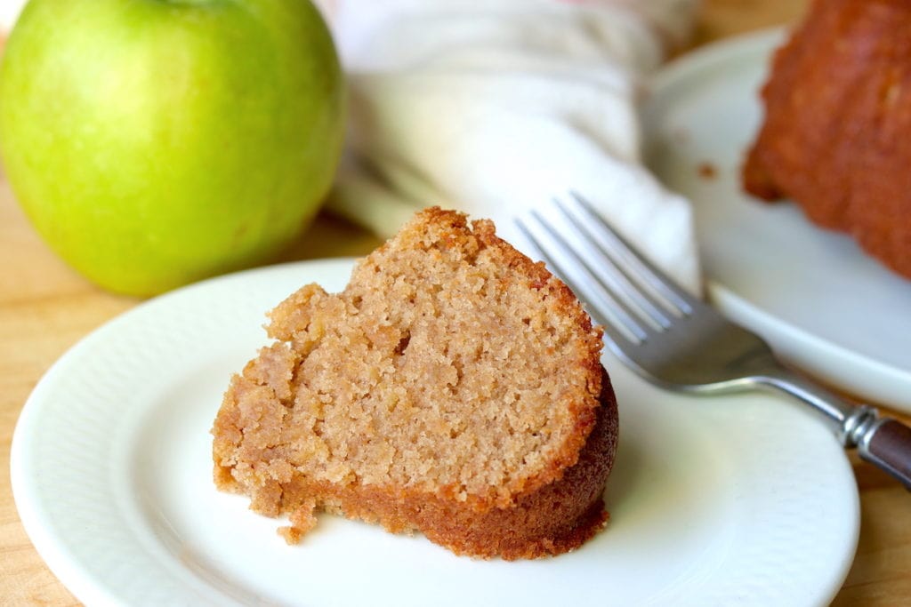 Mini Apple Bundt Cake | The Hungry Hutch